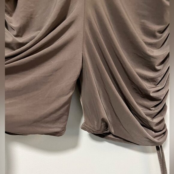 PrettyLittleThing Brown Ruched Bodycon Shorts - Size US Large - Picture 9 of 15